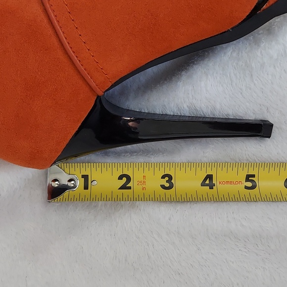 Orange Tread Heeled Platform Construction Boots, Size 7 - Picture 6 of 11